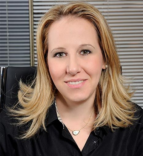 Φωτογραφία της οφθαλμιάτρου Κωνσταντίνας Γκόγκου